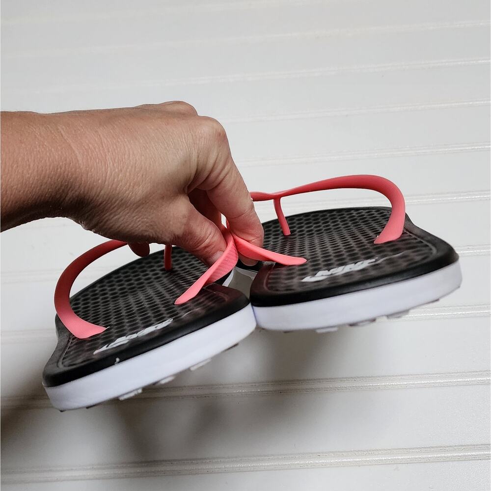 Nike Unisex Adult On Deck Flip Flop Sandals Size 10 Men's/11 Women's Black Pink - Picture 4 of 10
